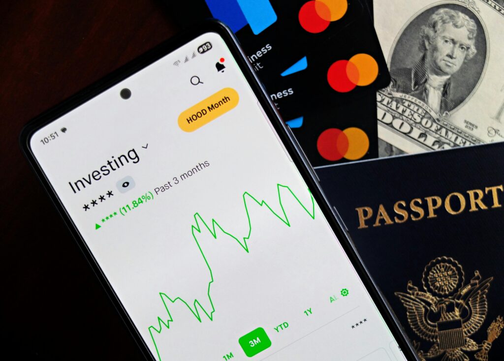Best AI Apps for Investing Small Amounts
