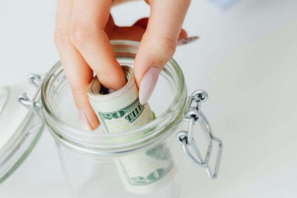 How to Build a $10,000 Emergency Fund Using AI in 2026